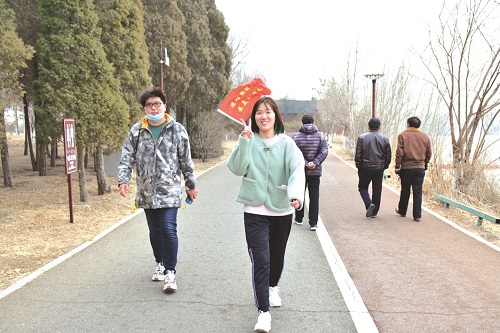 “巾帼心系企 建功新时代” 一一包头热力集团女工倡议书12.jpg