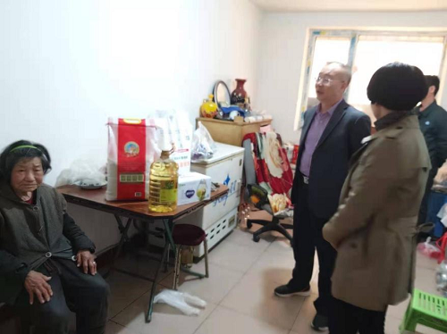 走访慰问暖人心，民族团结一家亲——青山热源厂2.jpg