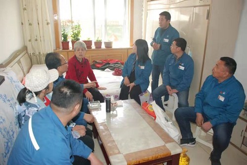 走访慰问送温暖，真情关爱暖人心——供热六公司2.jpg