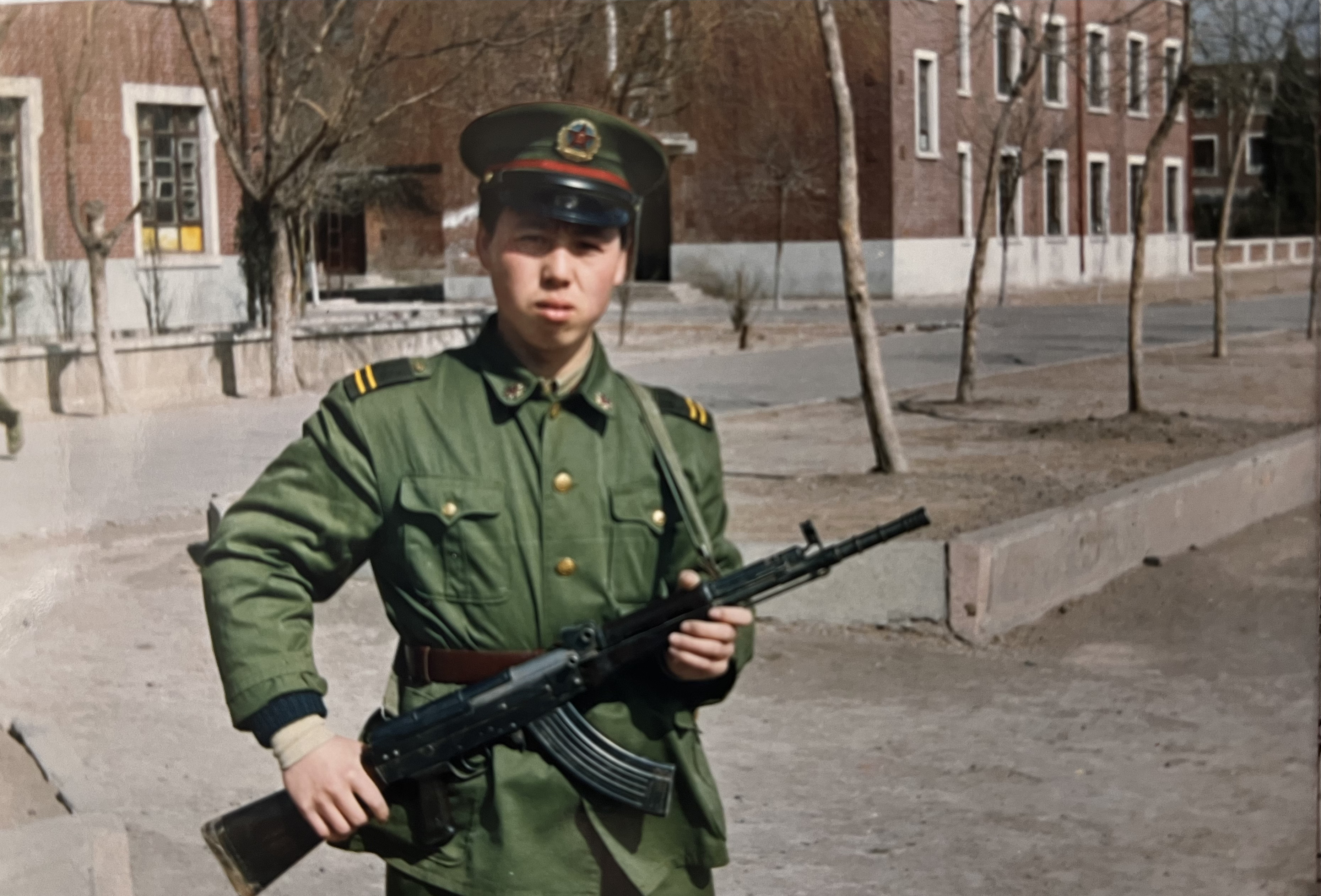 王向东.jpg